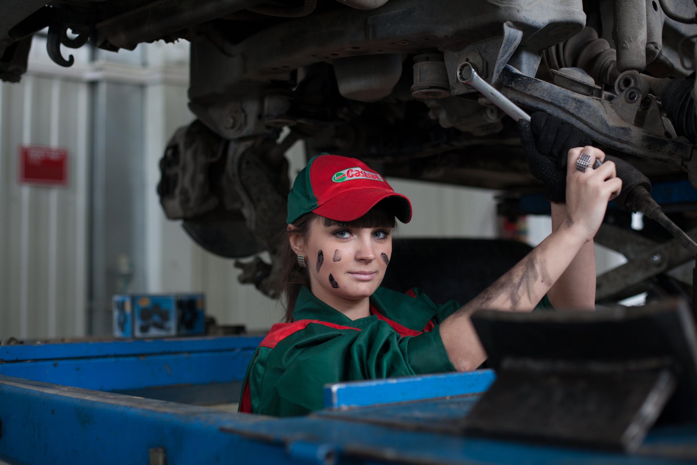 Car Mechanic in Hudson WI